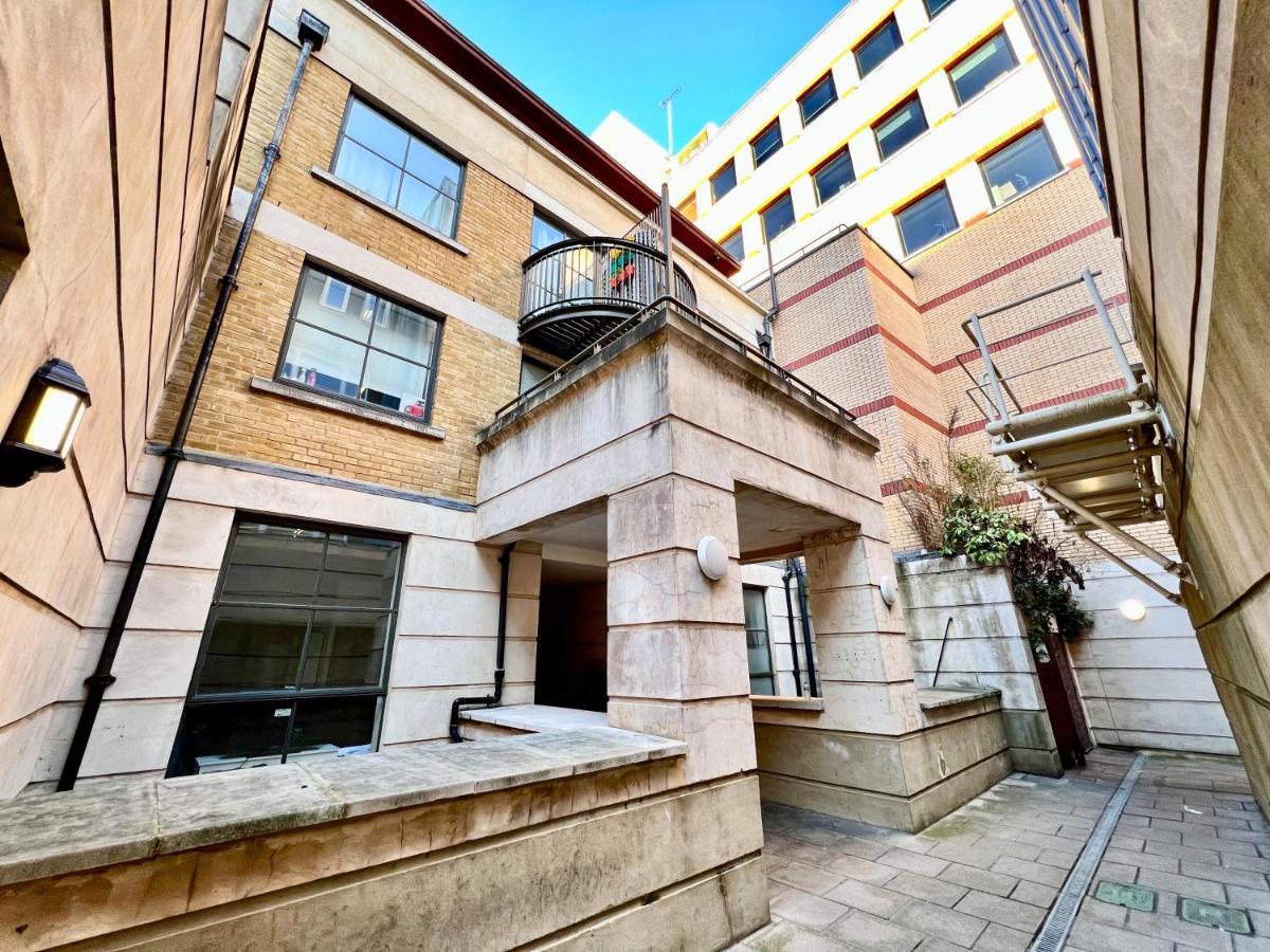 Superior Entire Apartment Between St Pauls Cathedral And Covent Garden Londres Exterior foto
